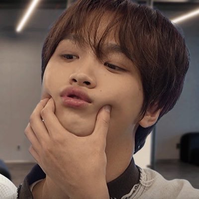 ทริคสำหรับเก็บใจชมพู idolchamp🩷 ใครที่ฟอลมาแล้วเรารับขอความกรุณาไม่ส่งต่อวิธีสุ่มสี่สุ่มห้านะคะ📍 วิธีนี้เรางมเองค่ะ เพื่อแฮชานเท่านั้น จะส่งต่อใครให้บอกเราน้า