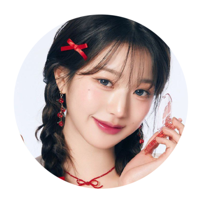*pow—pow* 🗯️ in the land of 𝐝𝐫𝐞𝐚𝐦𝐬, she's the guardian of happiness, “painting the night“ with stars of ℎ𝑜𝑝𝑒 𝑎𝑛𝑑 𝑙𝑜𝑣𝑒. 𖢷 💒⋆.ೃ࿔*:・