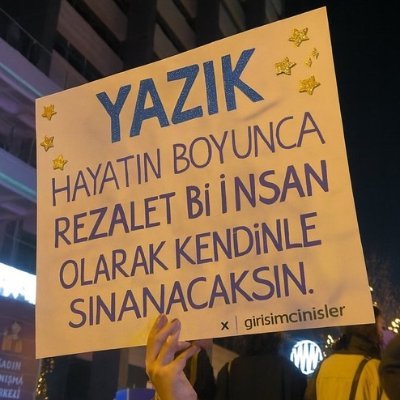 monelge's profile picture. Yürümeye devam et, yol insanı terbiye eder.