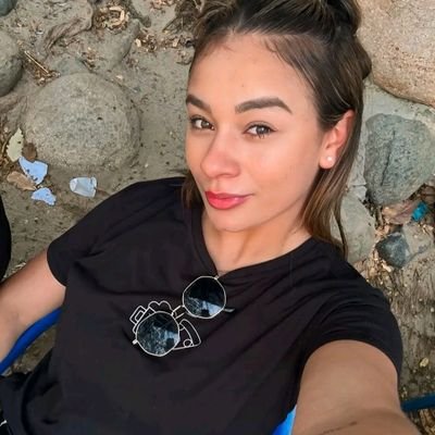 Proud to be a good woman 🇺🇸 🚫 No nude pic ,no porn,no scam 🚫
🇺🇲 If you want to live a happy life, tie it to a goal,not to people or things.🔥🔥