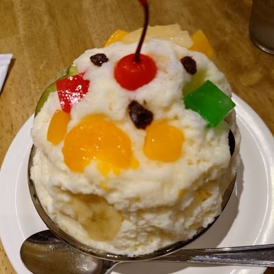 h1033w's profile picture. 