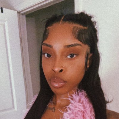 ReneeWi35467890's profile picture. Miss 2.4☺️