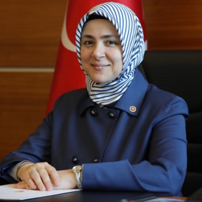 AK Parti Genel Merkez Kadın Kolları Başkanı - İstanbul Milletvekili - TBMM NATO PA Üyesi