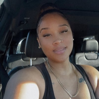 ChiinaChiinaa19's profile picture. Older Account got suspended trying to build Back up Strong Black woman 🖤🖤🖤