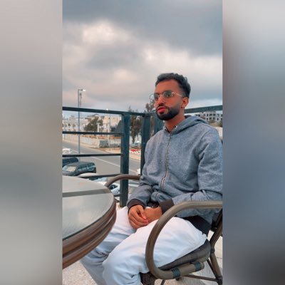 الحياة حلوة بس عشها صح مع الناس الصح ✨