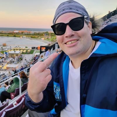 Love Sports Betting ,Love to play some poker to! All Star wiffle ball player, daily longboard Shredder