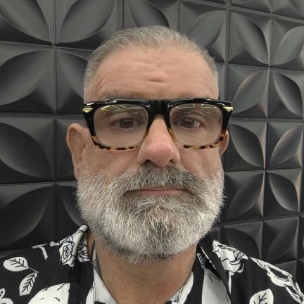 Um guri que não sabe nada desta vida, sempre em busca de aprender