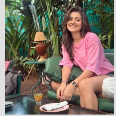 758558pooja's profile picture. 👩‍🎨📌

💥〽️
#circket 🏏