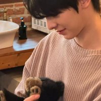 zee (@luvvuso) 's Twitter Profile