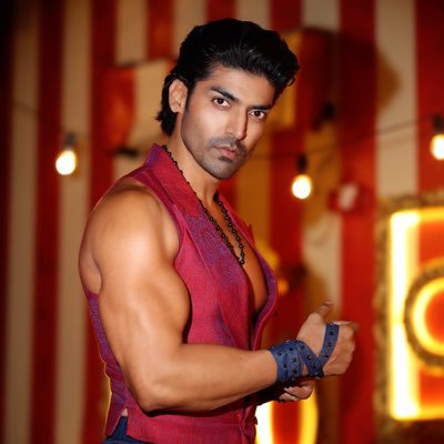 Actor,dancer,martial artist,hard worker,dreamer.. tomorrow is always the better version of myself!!💪💪💪 for events email:- gurmeetdebina7@gmail.com