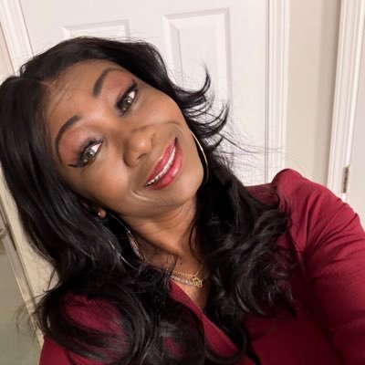 Wife to an Army Veteran. Mom to a Middle-Schooler . Educator for over 16 years. Teacher of Pre-K, K, 1st, 3rd, 4th and 5th grades. Taught in 🇯🇲🇺🇸.