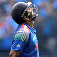 R (@whyamionline_) 's Twitter Profile