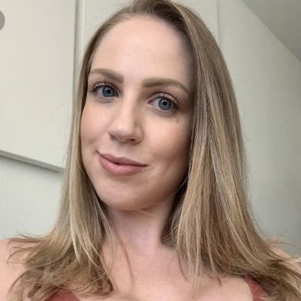 HellenJoymary's profile picture. 