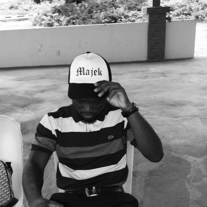 TimiMajek's profile picture. Medical student | Barca | MC | For Christ ✝️