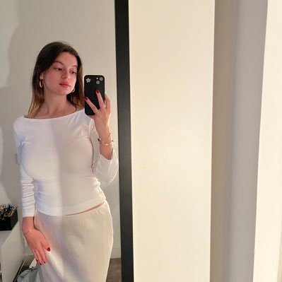 AmandineLck's profile picture. bureau des plaintes