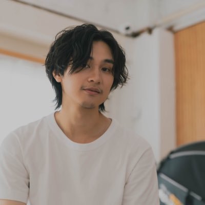 fuji_kikota5's profile picture. 1996 役者 出演10月8〜13日 「夜逃げ屋本舗」 シアターアルファ東京