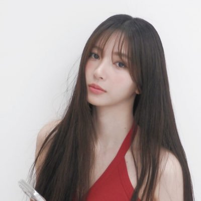 songsofjane's profile picture. roleplay; 28 ic & ooc ㅡ they’ve written songs about her and called it songs about jane.