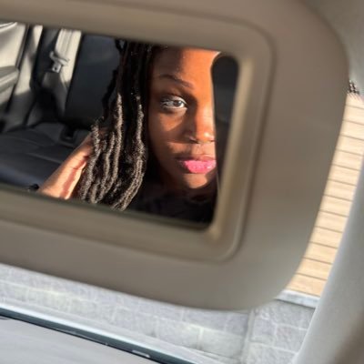 💜💛Twitter is weird, yet here I am🤳🏾| Music🎹🎧, Science🌷🔭🧪, Foooood🍜🥘 animals🐶🐱🐋🪼