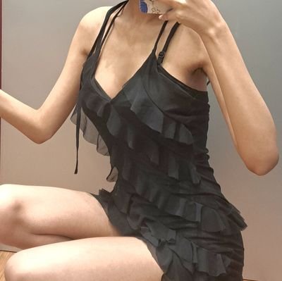 khushir4343's profile picture. just a chopped girl with issues 

~inactive