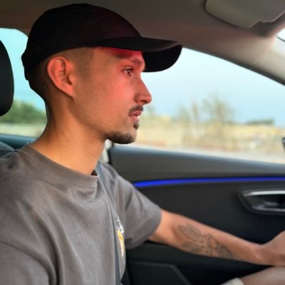 Cristiang_9's profile picture. 