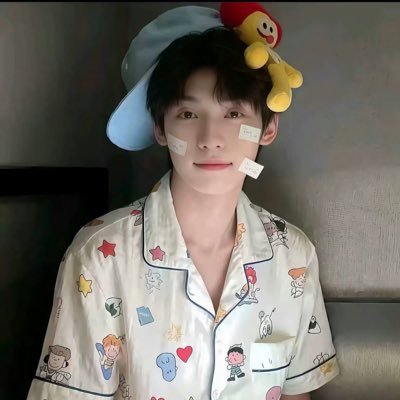 KarunaT42610's profile picture. 天气真漂亮呢 🎀🌽🍋