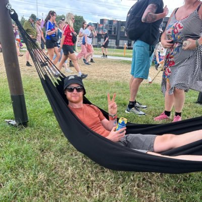 Lucky enuff 2b the father of 4 amazing kids and have a beautiful wife 😍 slightly ginger faced, Consistently inconsistent at tweeting! Lover of running #croups