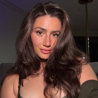 Findom 🥀 5'3 but attitude 6'1. @vanessasATM