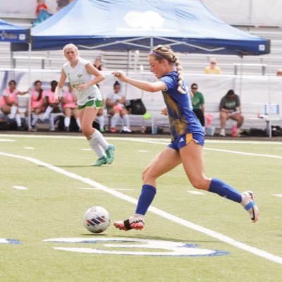 ThaxtonJenna07's profile picture. Lakeside High School Varsity • Captain • 2x All Conference • Class of 2026 • Attacking/ Defensive Midfield •#7 • GPA: 4.04 • jennathaxton.professional@gmail.com