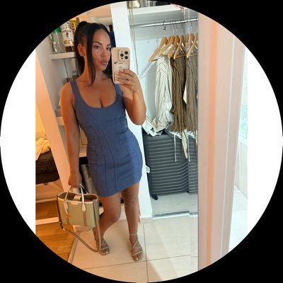 EmmalouiseF86's profile picture. 