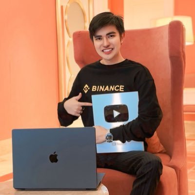 MRNFT416552's profile picture. The Master Of NFTs🤴 Community Builder🏛 MEXC Affiliate👨‍💻 Usually sweeping NFTs before eating breakfast🥣 DM for business inquiries📥