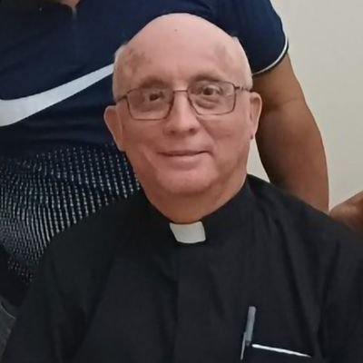 Sacerdote Diocesano. Liturgia y Derecho Canónico.