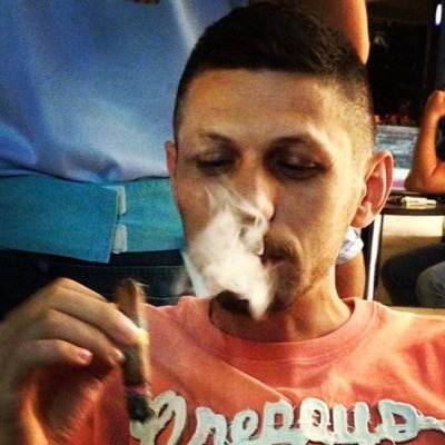 Denizduzgun's profile picture. Kafasina gore....
