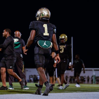 Class Of 2029 ||5’7 165|| || RB||LB bench 175 squat 320 ||4.71 in 40|| GO TO Desoto high school Email Tyreenobles705@gmail.com