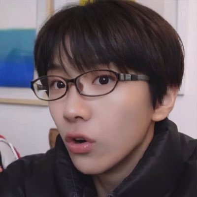 trieoszz's profile picture. 