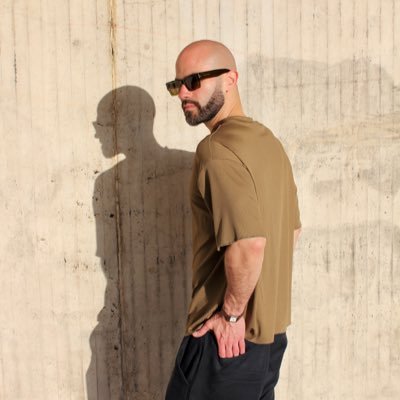 KenBarboza's profile picture. Tengo los cachetes rosados, and I just really love music and coffee!