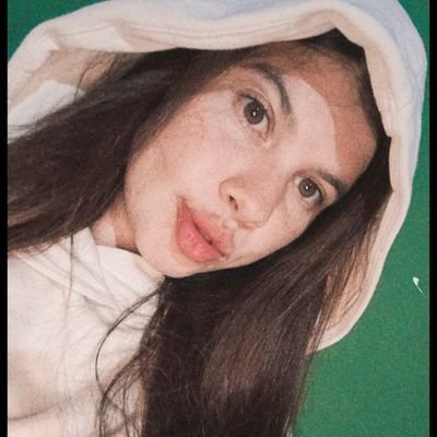 •We don't remember days we remember moments 💫
• My mom is the brightest star in the sky 🤍💫