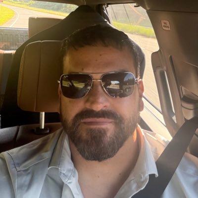 Jlopez20010's profile picture. Just ask