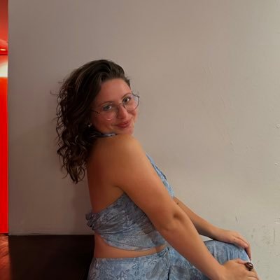 beldangelo_'s profile picture. a luz dos olhos devora tudo, ser visto é quase morrer.