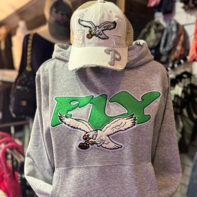 4theloveofteez's profile picture. Hi, I'm Tracy. I own a boutique located in New Hope, Pa. You can find unique sports merch & brand names like, Judy Blue, Zenana, Bibi, Love Tree and More.