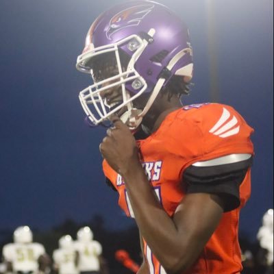 T&F & Fb | Horizon Hs | Class of 26’ | 200m, Long jump, CB | 7.29m jump | GPA 3.7 | 142lbs |