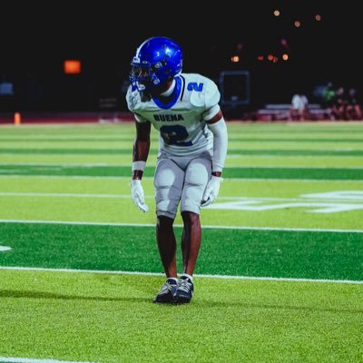 |Buena High school | GPA: 4.0 |6'0| Combo guardš ā26| DB/RB/WRš | Track | State Championšš¾| 180Ibs