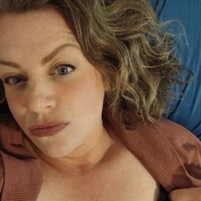 clark_rebe24687's profile picture. Just a girl in the world trying to find her way.

I'm a Serious Curious who loves to learn and gobbles up information.