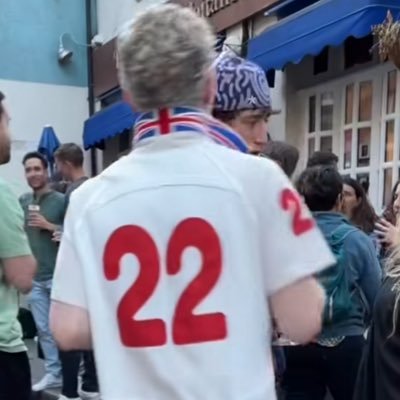 unetbboy2's profile picture. . 19 in LA.      DOG man