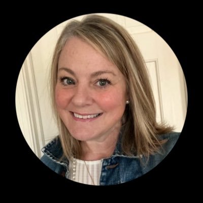 jonandmichelleg's profile picture. Relationships before anything else.