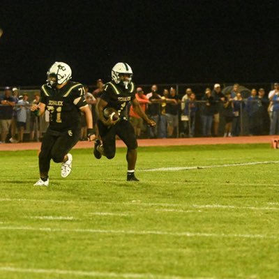 Kennybartee_09's profile picture. 4.3 gpa/5’9 student athlete/Class of 2028/ quarterback and strong safety/185/ instagram pop2lit2