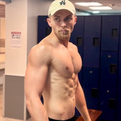 https://t.co/Xfmgda1xQw | 18+ | ♎️ 25 | 🏳️🌈♡🏳️⚧️ | Your vers temptation | https://t.co/SvbOROAU2T