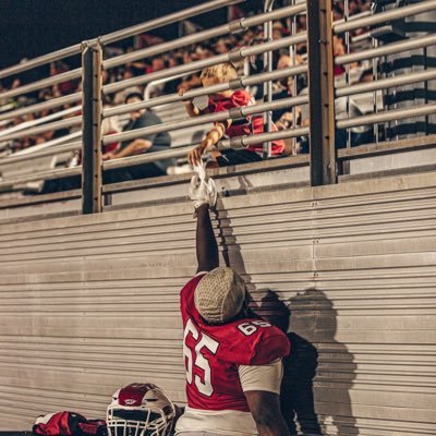 imd33greene's profile picture. C/O 2026| offensive lineman5’11 300| @OwassoRamFb| derroleg7@gmail.com