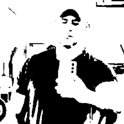 11millc's profile picture. Tenho o emprego que sempre quis. Escrevo poemas quando sonho. No mais, aqui é só distração.