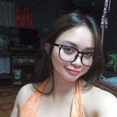 KarineAndr36379's profile picture. je suis ouverte à toutes les discussions mes bébés ❤️🥰❤️❤️👅