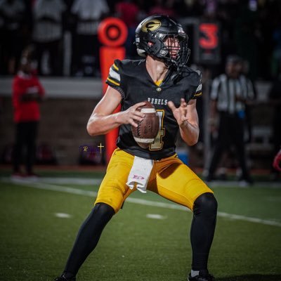 6’4 210 lbs 2.9 GPA. Class of 2026 Groves High School, Garden City, GA. Football: QB Basketball: SF/SG. 📲 727-479-9555
